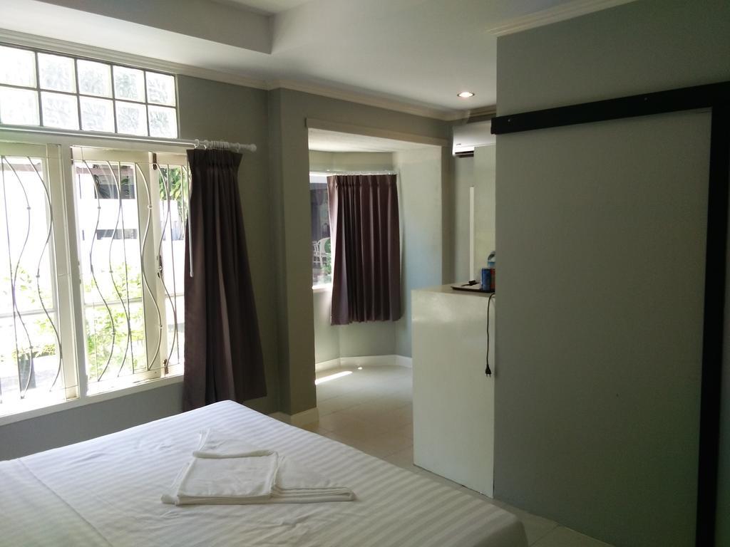 Taylor'S Guesthouse Hua Hin Exterior foto